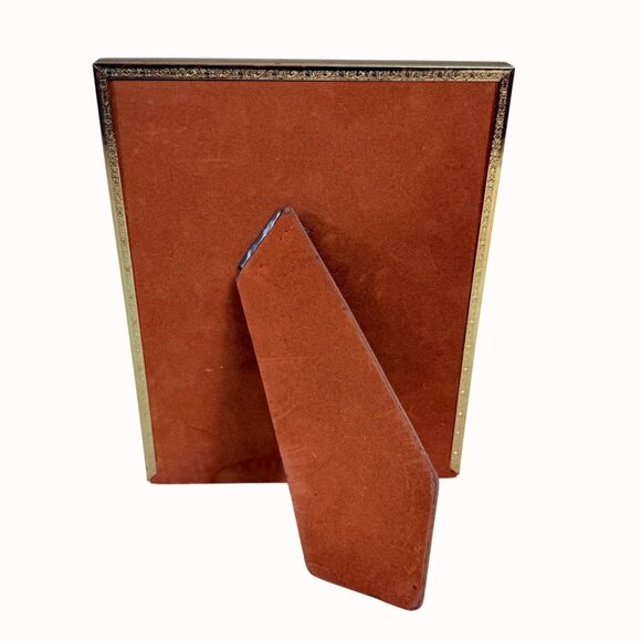 Woolworth Footed Photo Frame VTG Gold Tone Ornate Design Decorator 8 in x 10 in - Picture 3 of 12